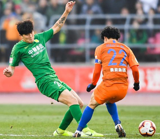  北京国安主教练苏亚雷斯下课 