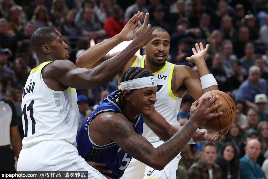 包含加时末段广东宏远绝杀压哨清晨犹他爵士战术微调——中超节点到来，这操作让人直呼：今晨犹他爵士备战德国杯的词条