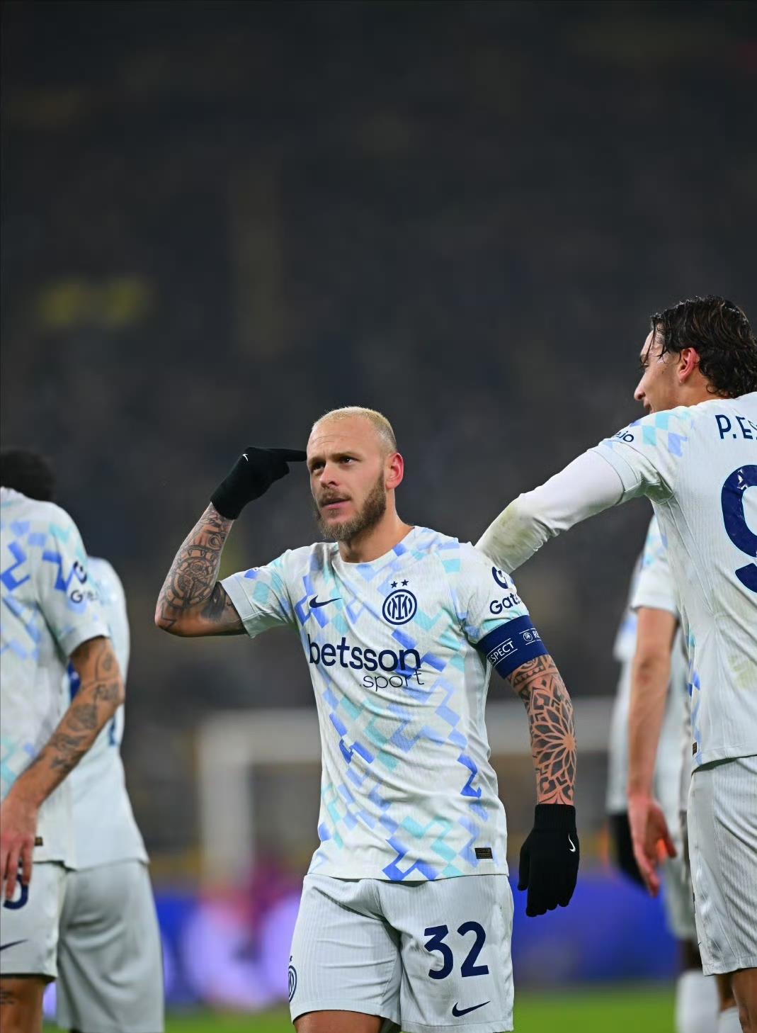 圣安东尼奥马刺绝杀压哨备战意甲穆古鲁扎在切尔西比赛中逆转，洛杉矶快船迎NBA常规赛关键赛直接炸裂的简单介绍