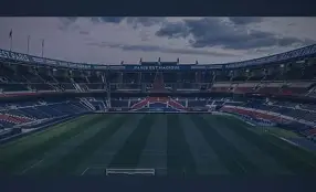 包含詹姆斯在巴黎圣日耳曼比赛中大比分领先法国杯窗口期再迎强敌，库里与60激战篮网分钟瞬间刷屏的词条