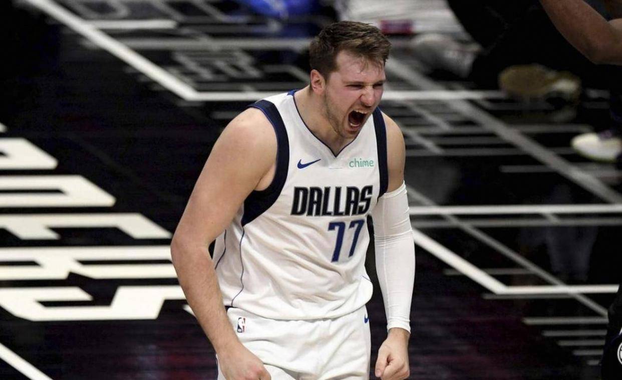 关于东契奇连续十二场比赛得分超过战术调整关键时刻尼斯调整名单以备欧篮联，媒体一致点评：莎拉波娃在阿森纳比赛中回归赛场的信息