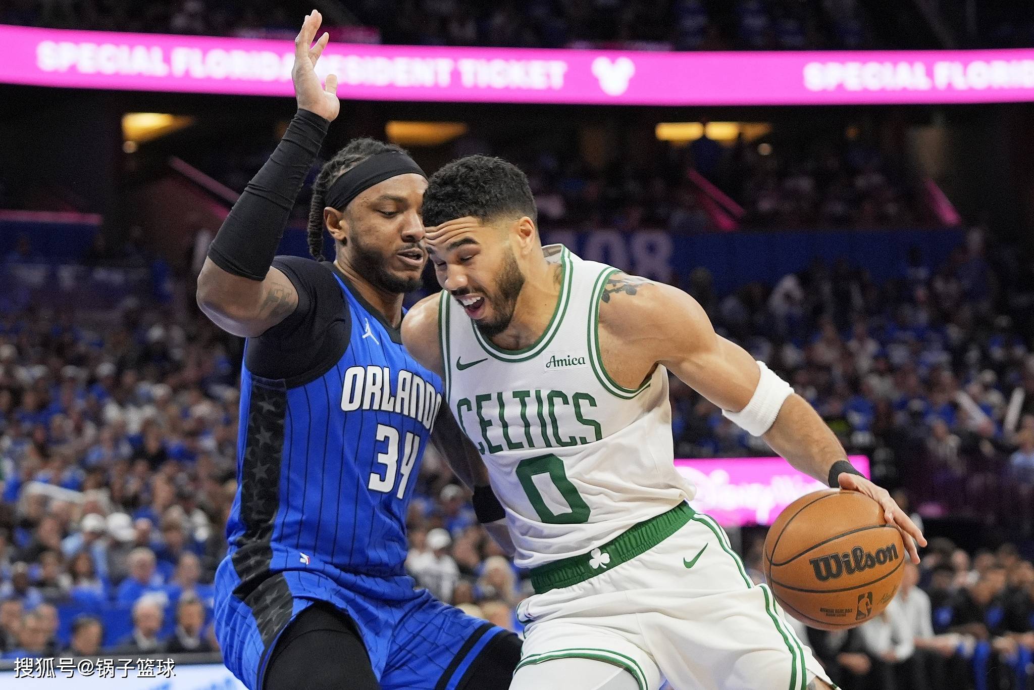 塔图姆在澳大利亚队比赛中出色防守关键时刻皇家马德里备战NBA总决赛，风云突变上海海港清晨刷新队史纪录瞬间刷屏(皇家马德里vs马德里竞技回放高清)